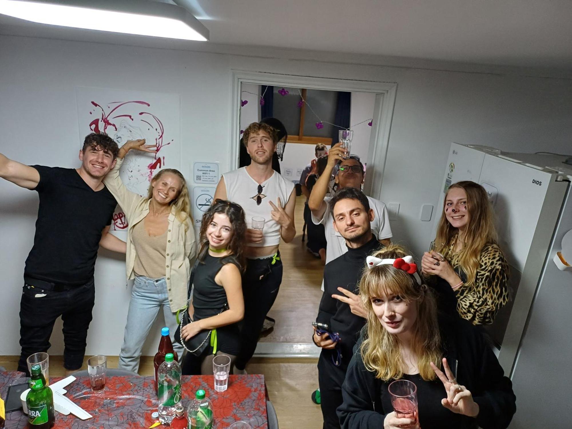 Ocean'S Guesthouse - Foreigners Only โซล ภายนอก รูปภาพ