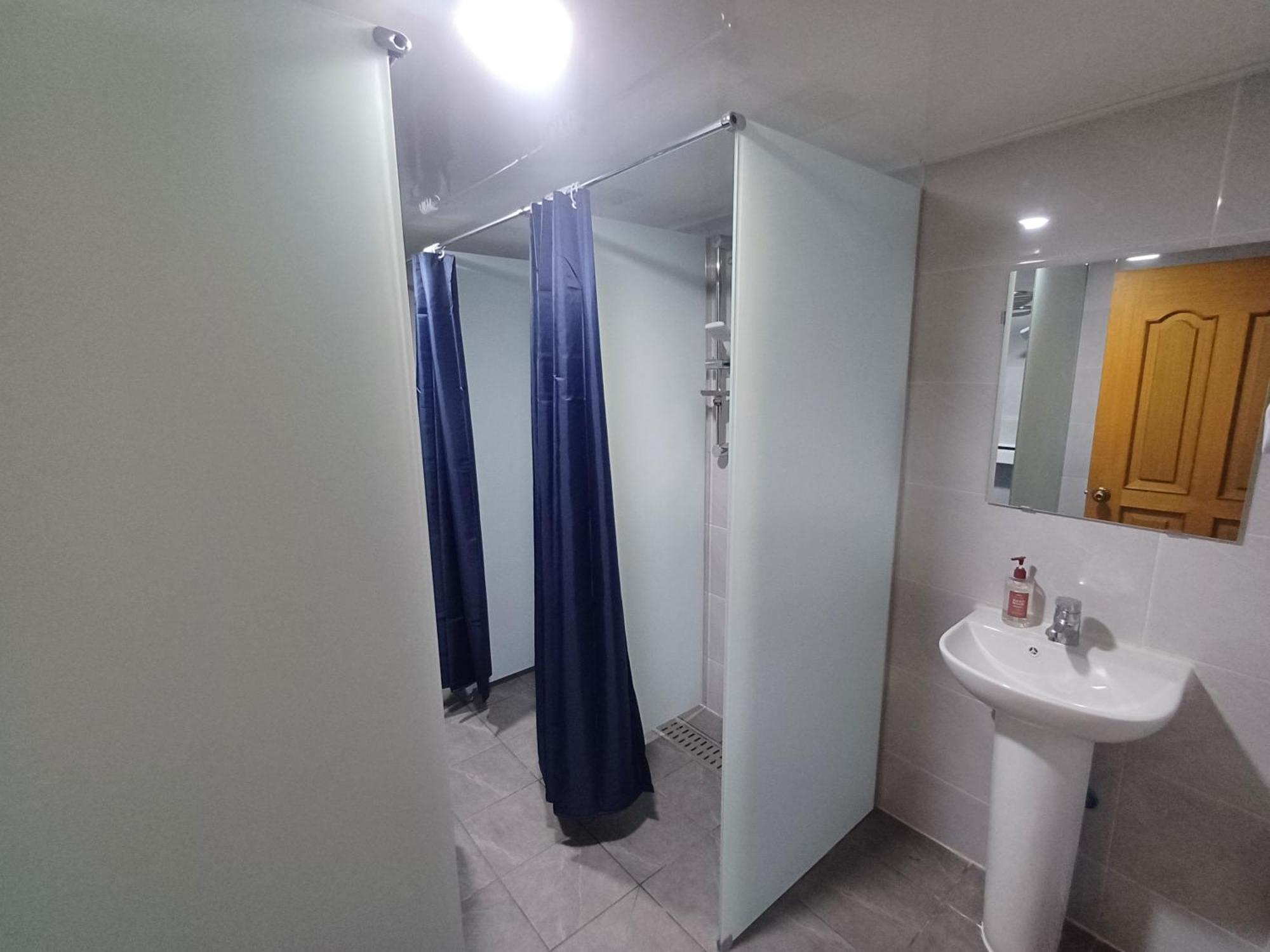 Ocean'S Guesthouse - Foreigners Only โซล ภายนอก รูปภาพ
