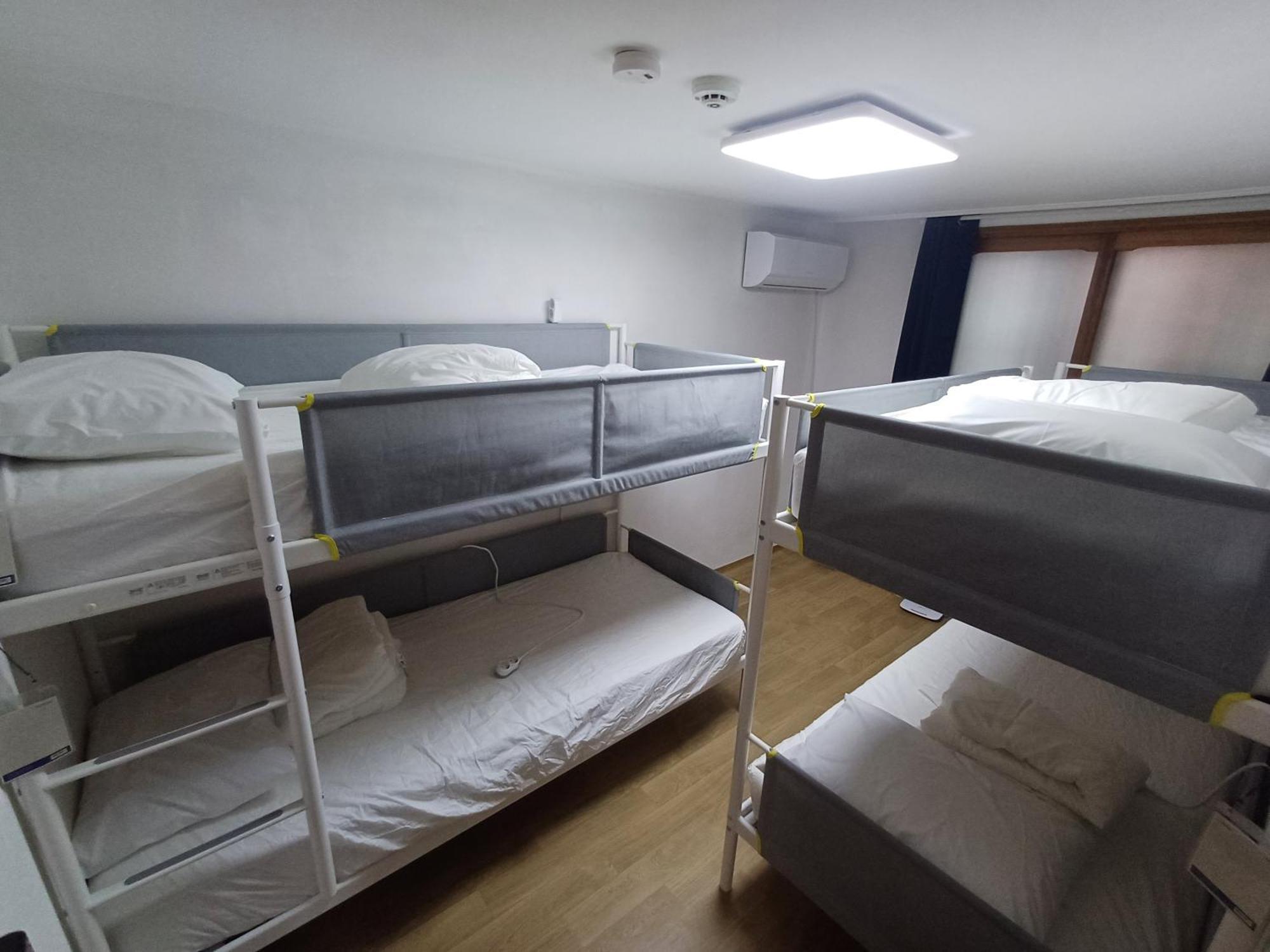 Ocean'S Guesthouse - Foreigners Only โซล ภายนอก รูปภาพ